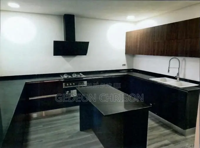 3chbre Appartement dans Cocody à Louer