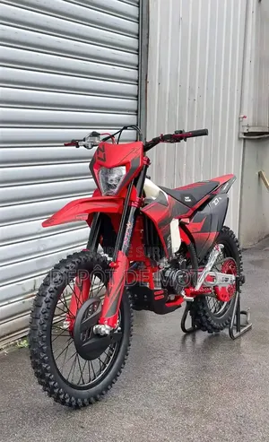 Nouveau Yamaha Autre 2026 Rouge