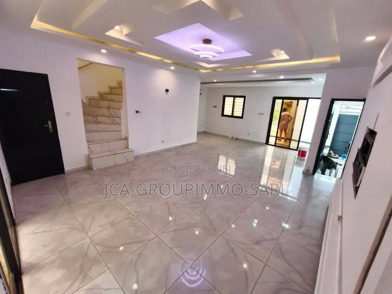 Mise en Location Une Villa Duplex
