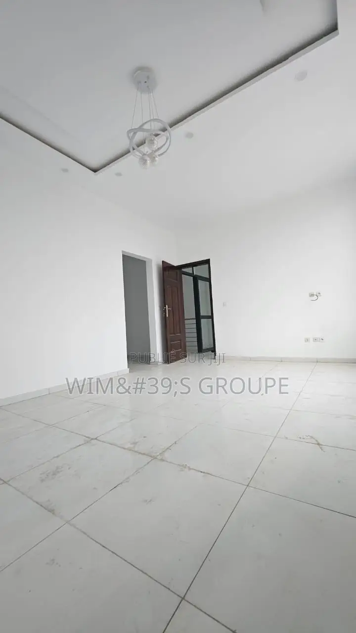 4chbre Duplex dans Wims Groupe, Cocody à Vendre