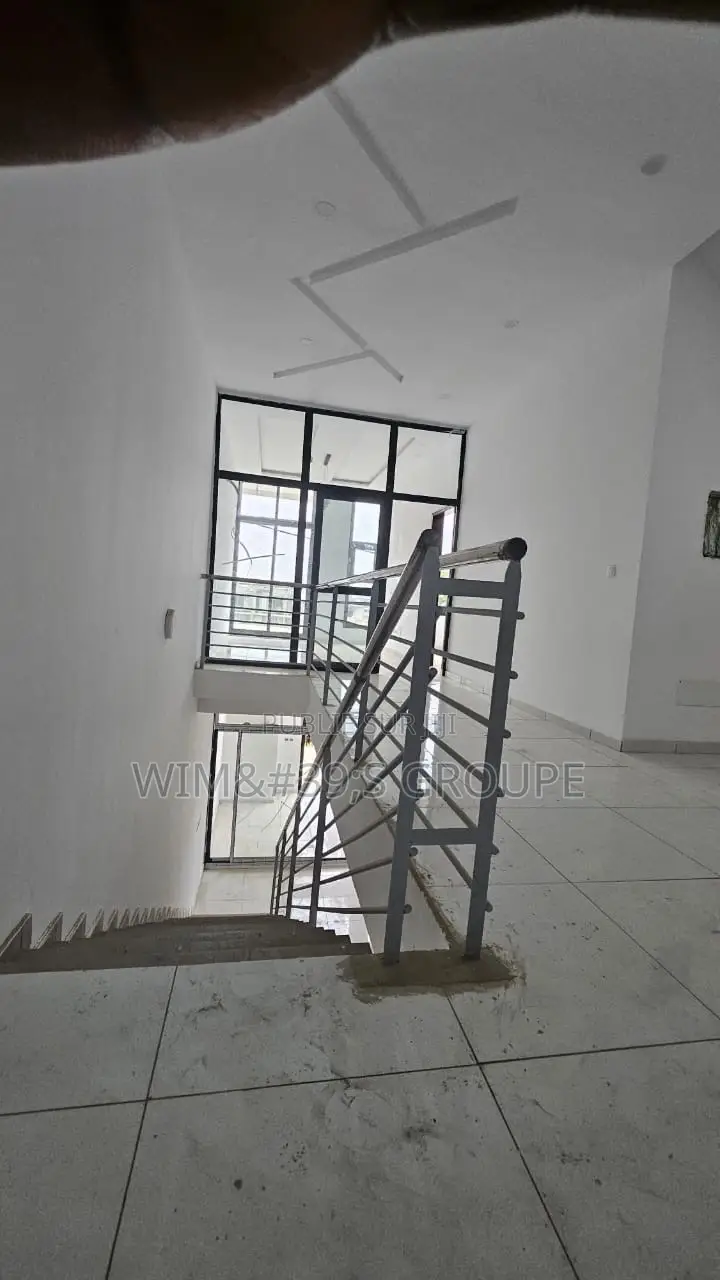 4chbre Duplex dans Wims Groupe, Cocody à Vendre