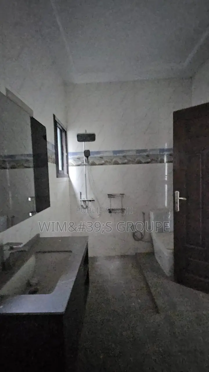 4chbre Duplex dans Wims Groupe, Cocody à Vendre