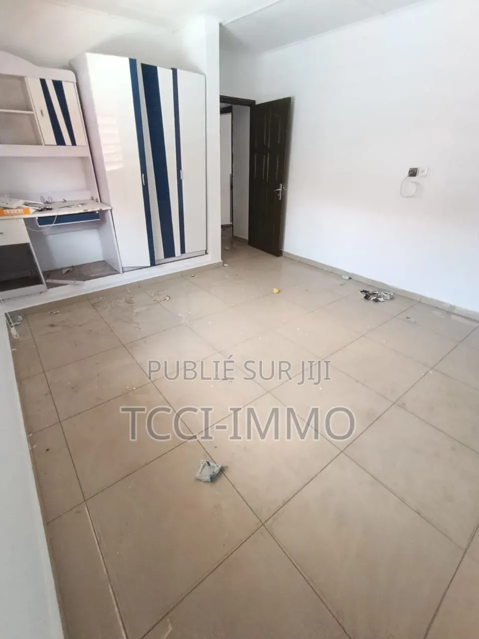5chbre Villa dans Villa +Piscine, Cocody à Louer