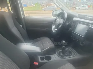 Toyota Hilux 2019 Gris