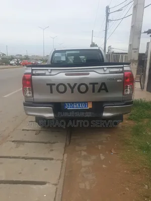 Toyota Hilux 2019 Gris