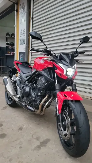 Nouveau Honda CB 2021 Rouge