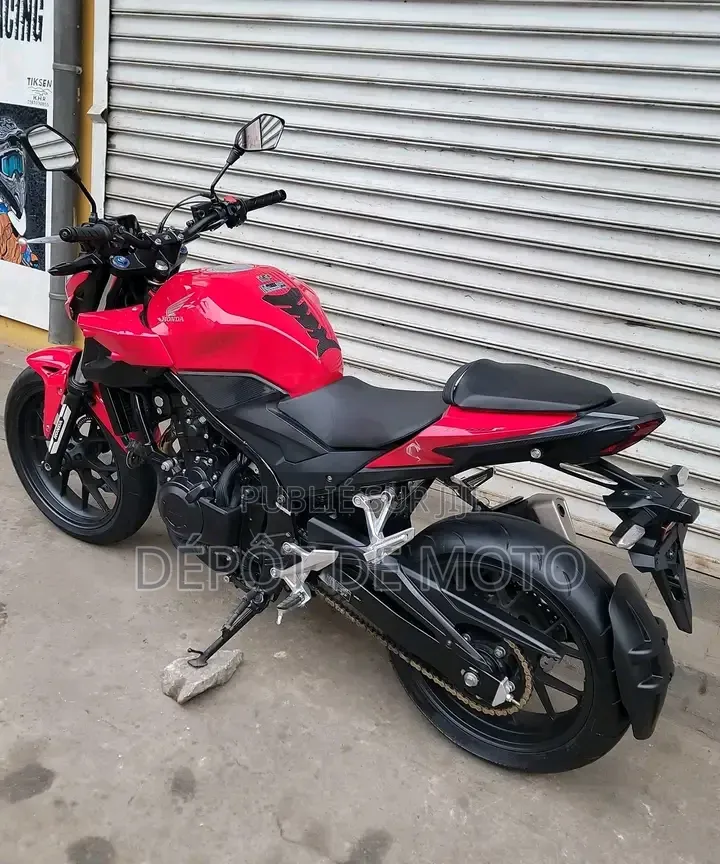 Nouveau Honda CB 2021 Rouge