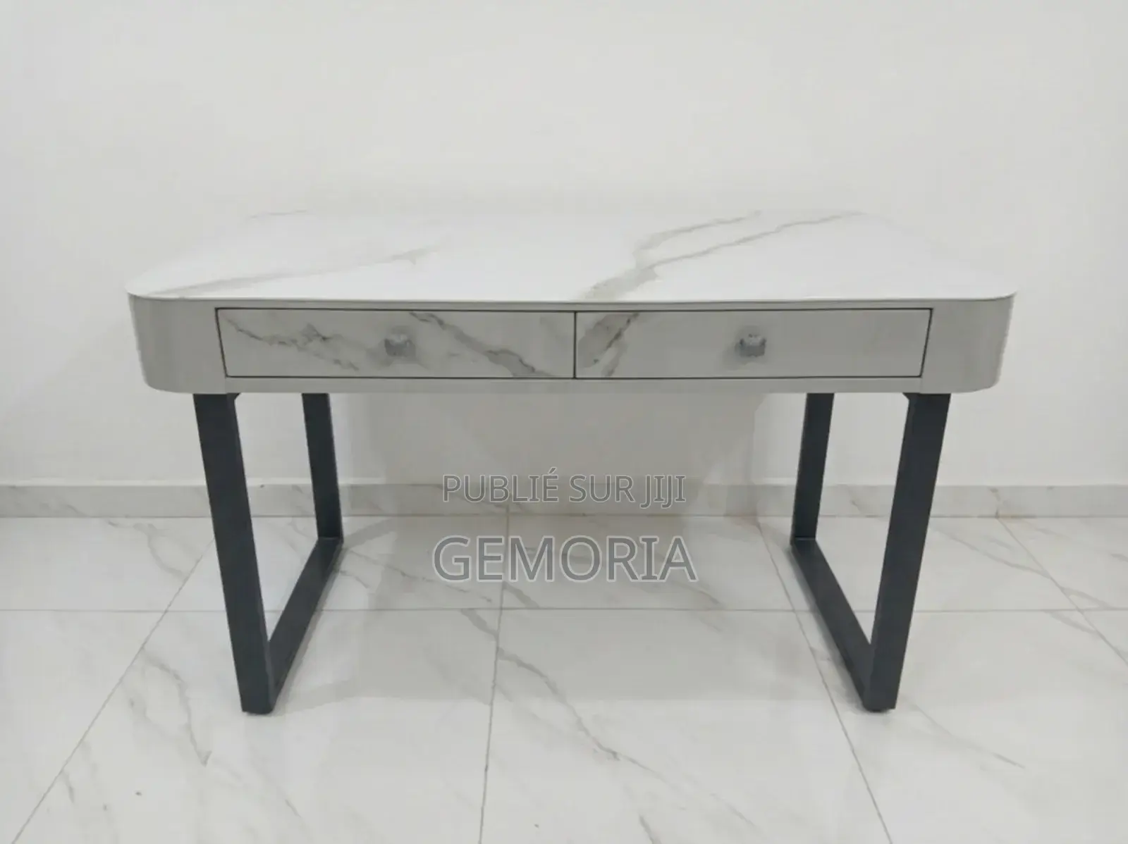 Bureau Moderne Avec Tiroirs – Style Confort
