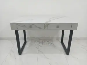 Bureau Moderne Avec Tiroirs – Style Confort