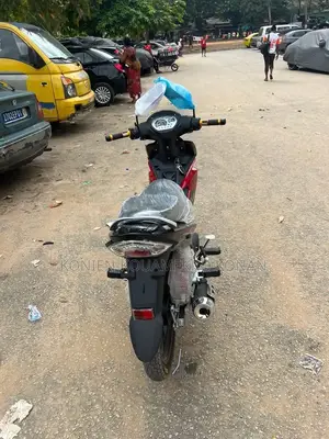 Nouveau KTM RC 125 2024 Rouge