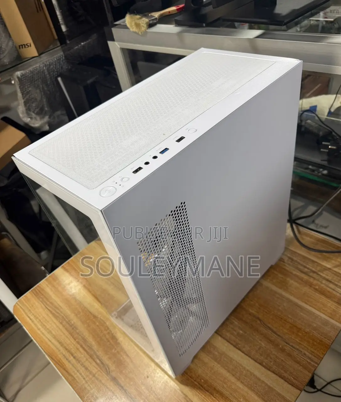 Nouveau Ordinateur portable MSI EX627 32GB AMD Ryzen 5 SSD 1T