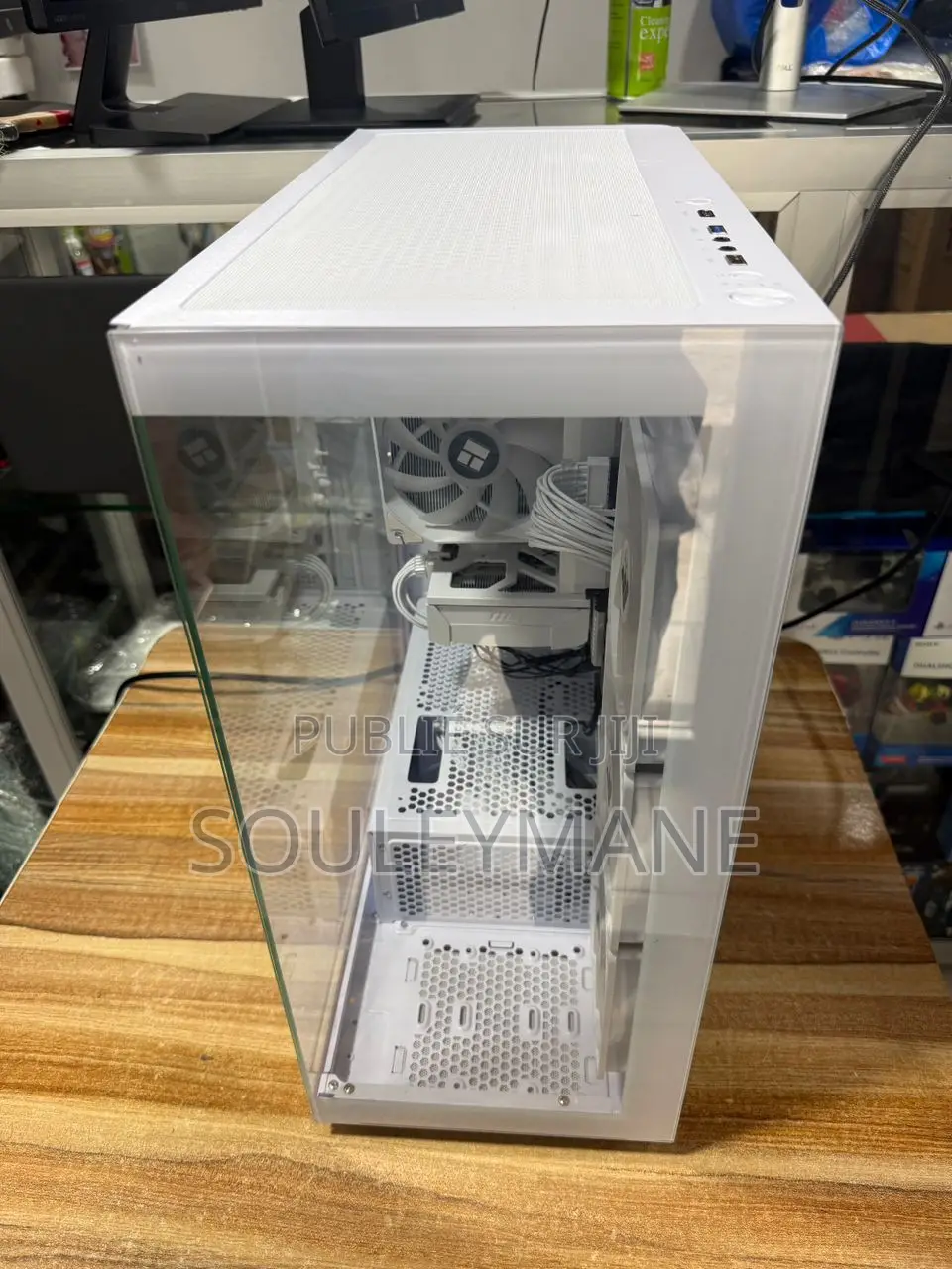 Nouveau Ordinateur portable MSI EX627 32GB AMD Ryzen 5 SSD 1T