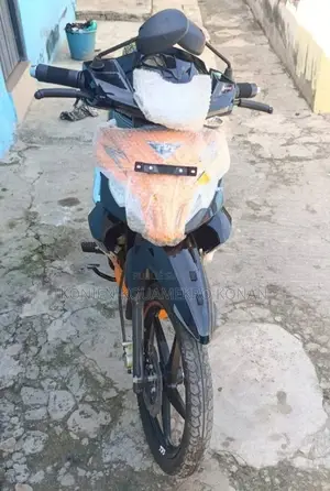 Nouveau TVS Rockz 125 2024 Orange