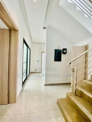 Mise en Location Une Villa Duplex Haut Standing De 5pieces