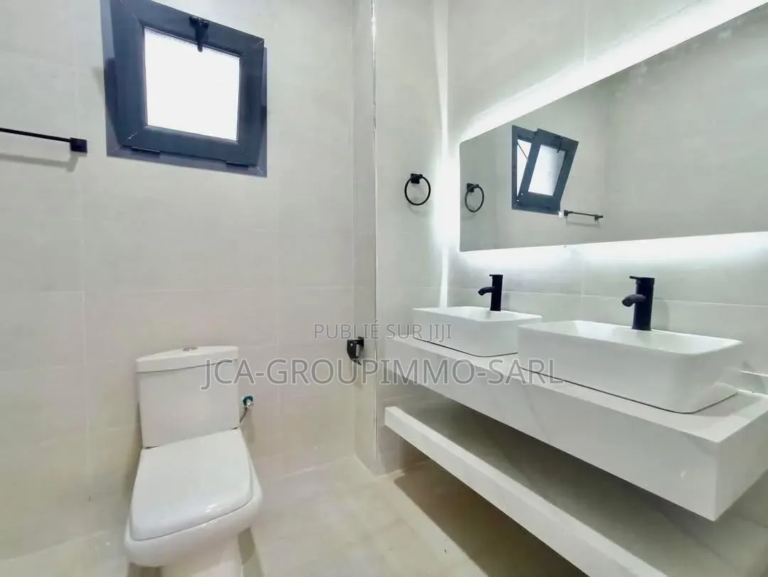 Mise en Location Une Villa Duplex Haut Standing De 5pieces
