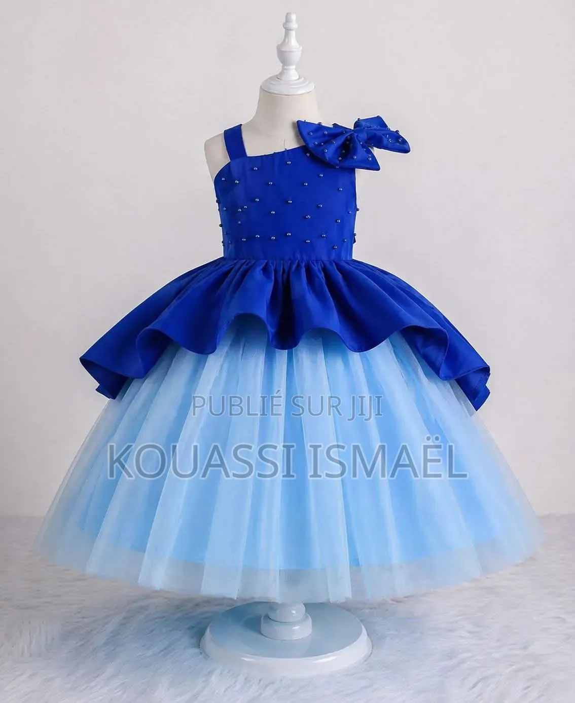 Robe d'Enfants Fille Disponible a Plusieurs Modèles