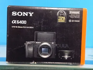 Sony A6400 + Sony 16-50mm