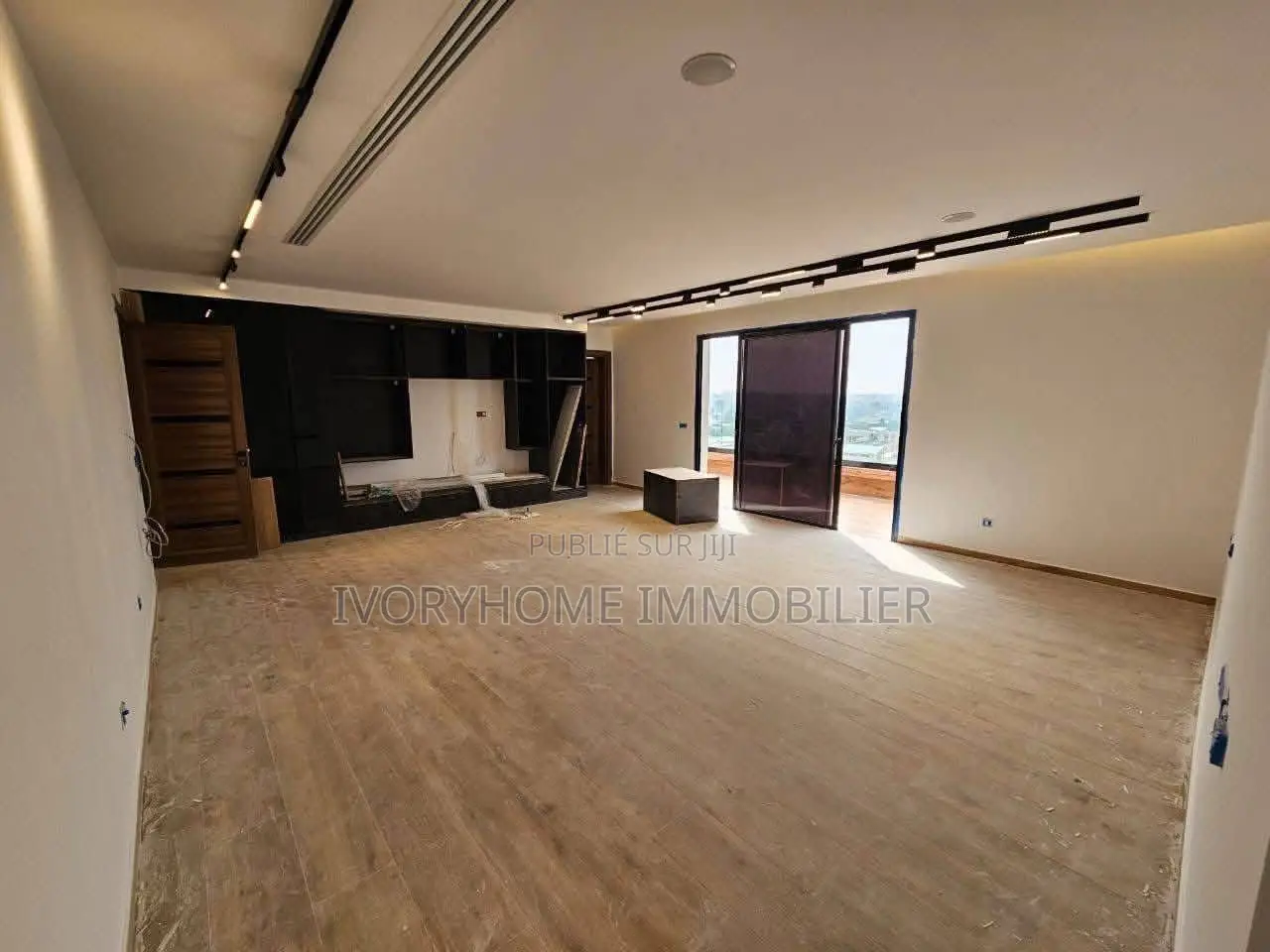 8chbre Appartement-terrasse dans Cocody à Louer