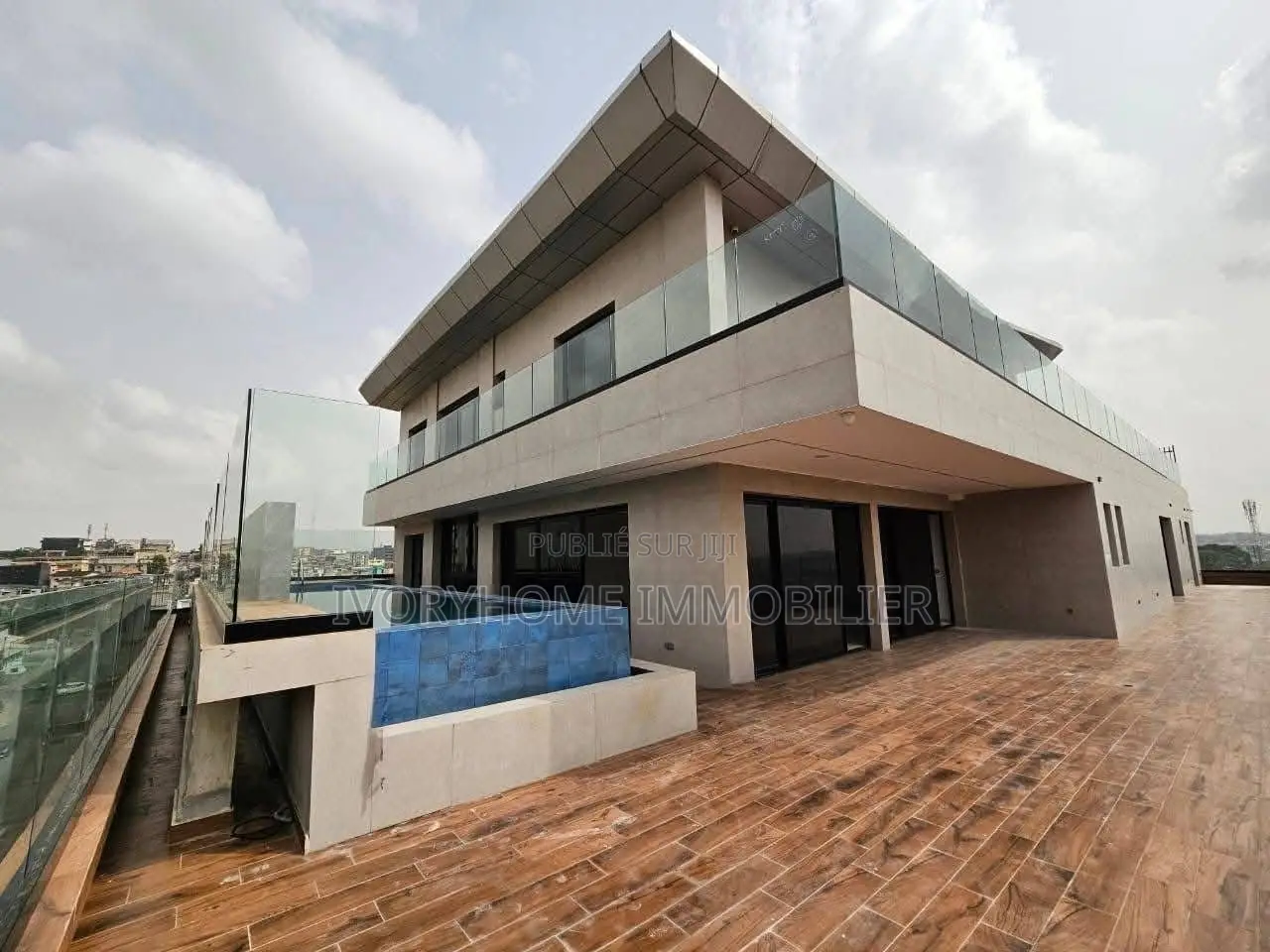 8chbre Appartement-terrasse dans Cocody à Louer