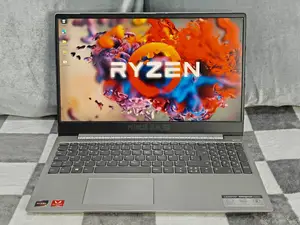 Nouveau Apple MacBook Pro 2019 128GB Intel Core i7 HDD 512GB