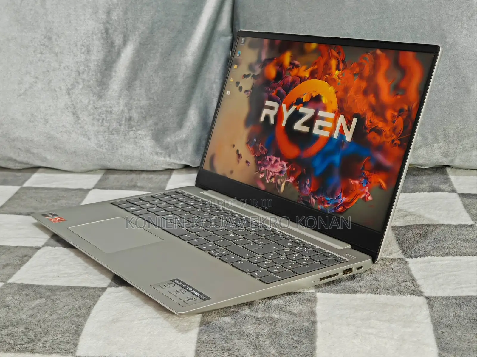 Nouveau Apple MacBook Pro 2019 128GB Intel Core i7 HDD 512GB