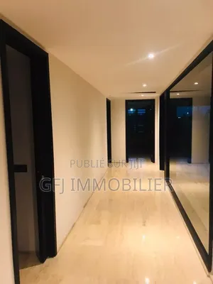 2chbre Appartement dans Francis Gweh, Cocody à Louer