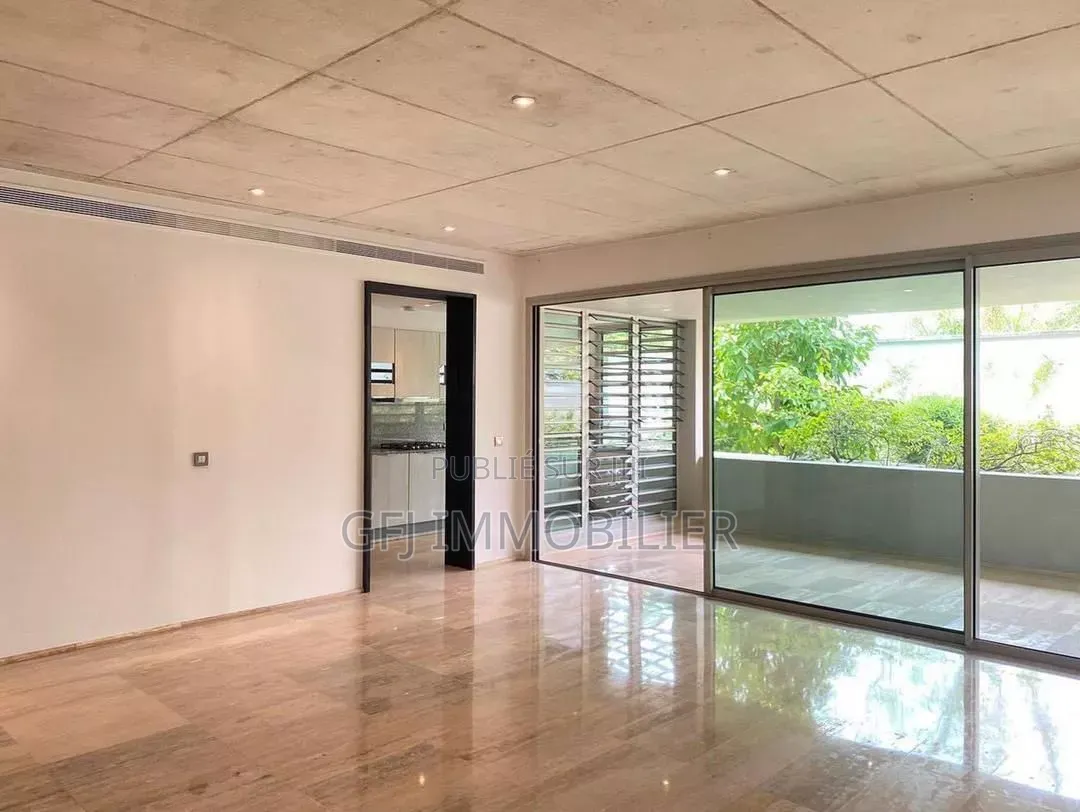 2chbre Appartement dans Francis Gweh, Cocody à Louer
