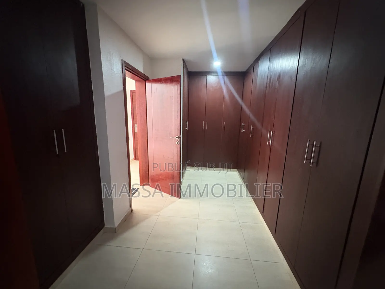 5chbre Villa dans Massa Immobilier, Cocody à Louer
