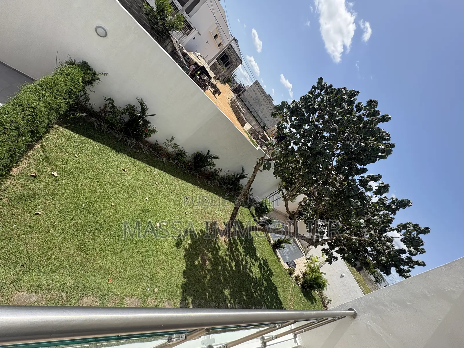 5chbre Villa dans Massa Immobilier, Cocody à Louer