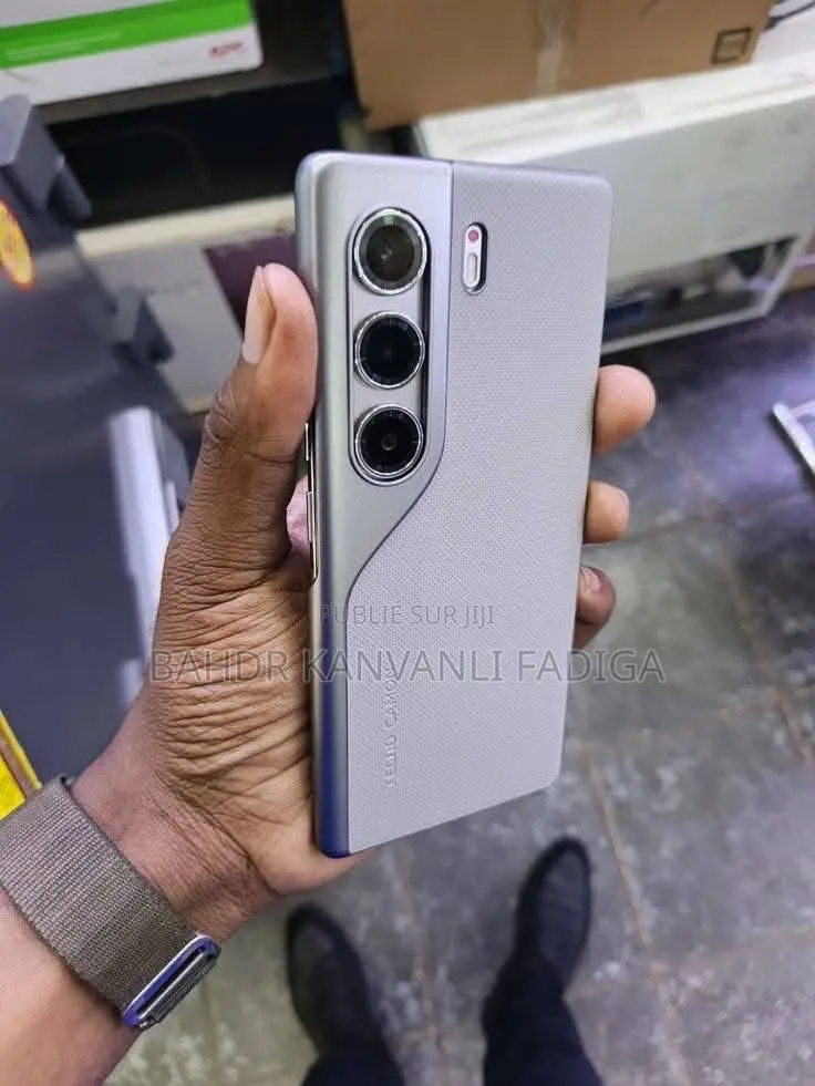 Tecno Camon 40 Pro 5G 256 GB Argenté