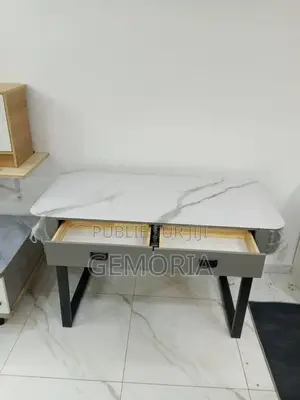 Bureau Moderne Avec Tiroirs – Style Confort