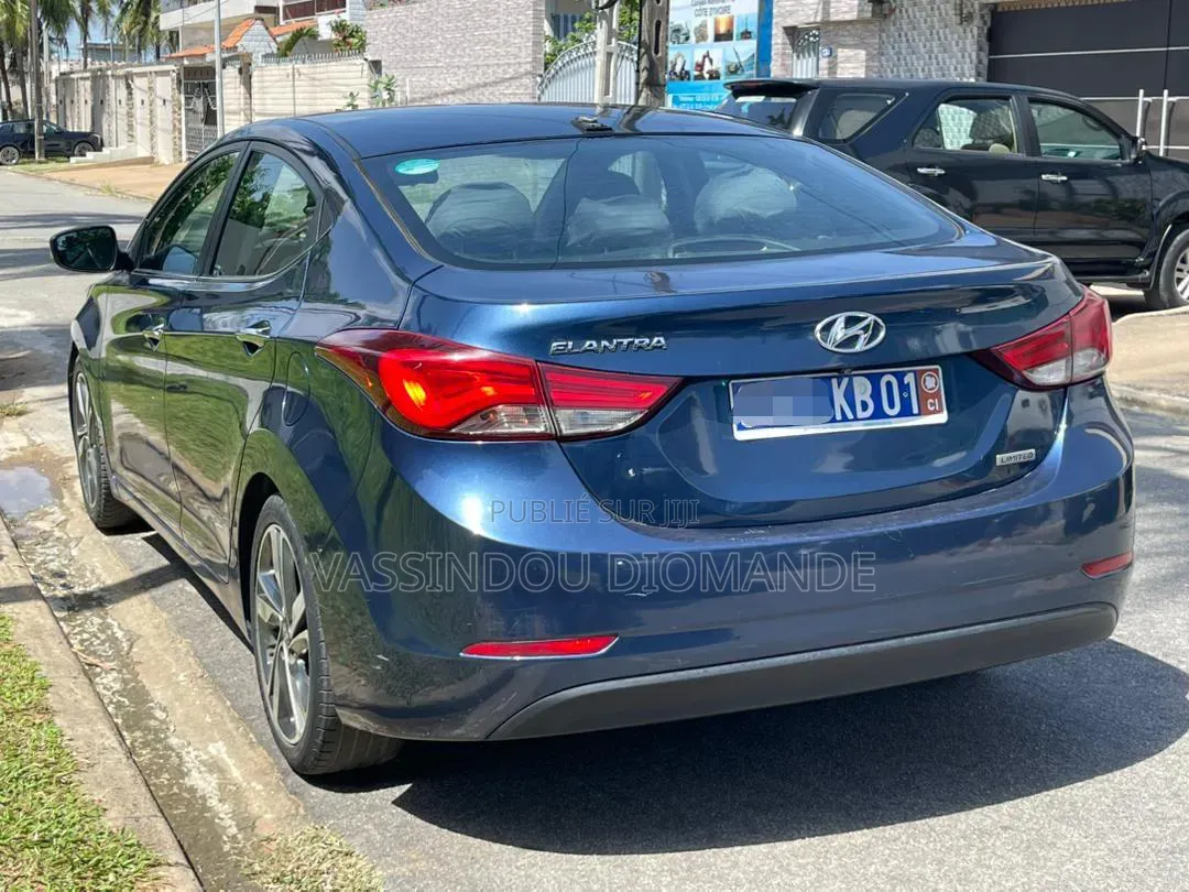Hyundai Elantra 2015 Bleu