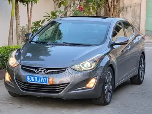 Hyundai Elantra 2016 Gris