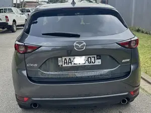 Mazda CX-5 Sport FWD 2020 Gris