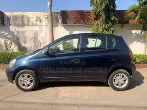 Toyota Yaris 2003 Bleu