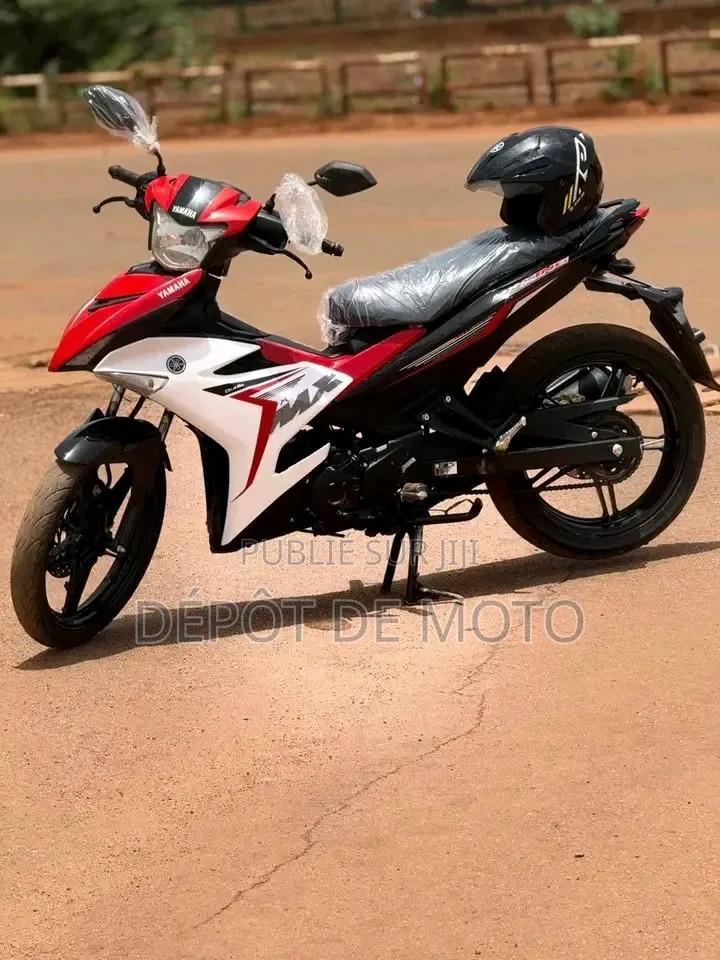 Nouveau Yamaha DT125 2025 Rouge