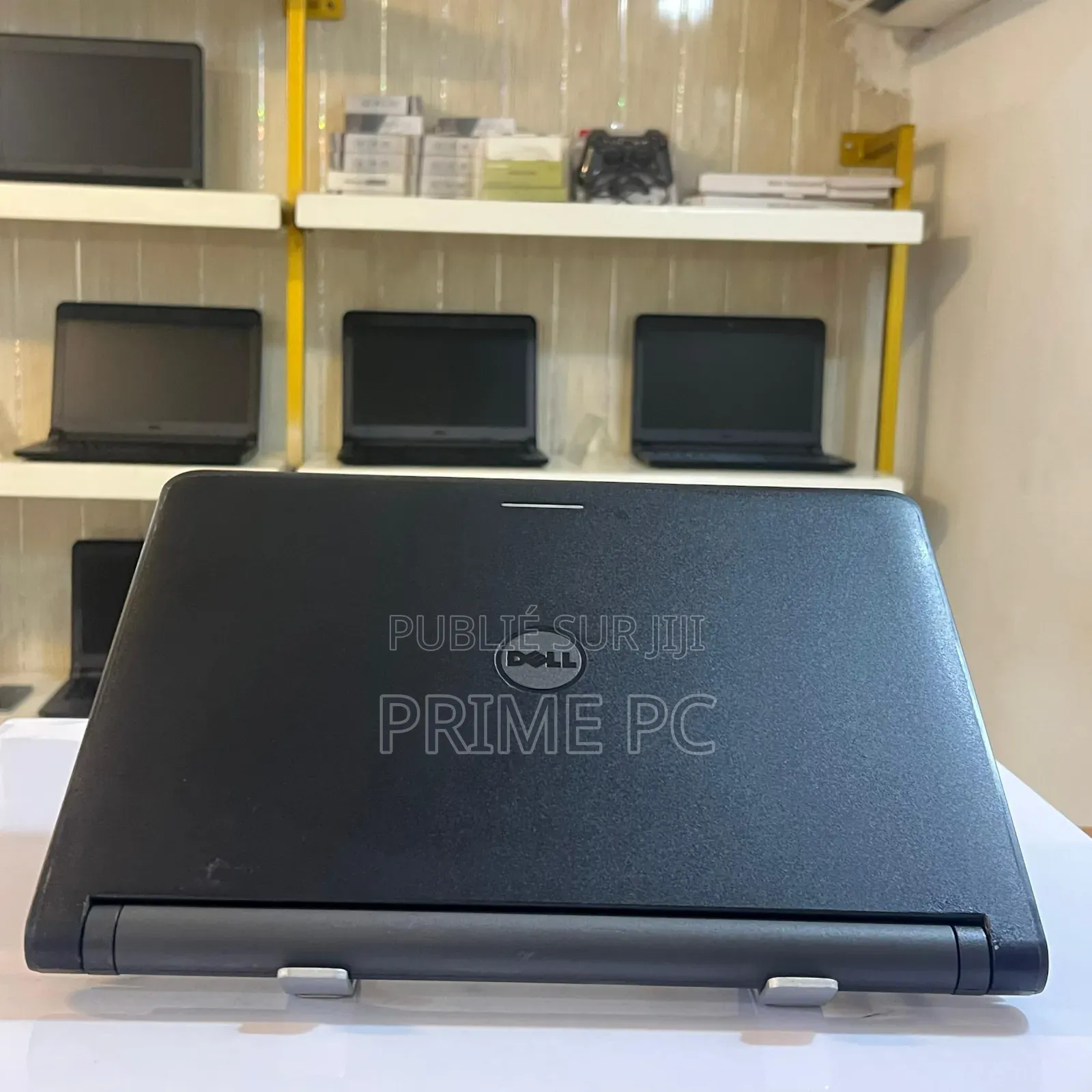 Ordinateur portable Dell Latitude 3350 4GB Intel Core 2 Duo SSD 128GB