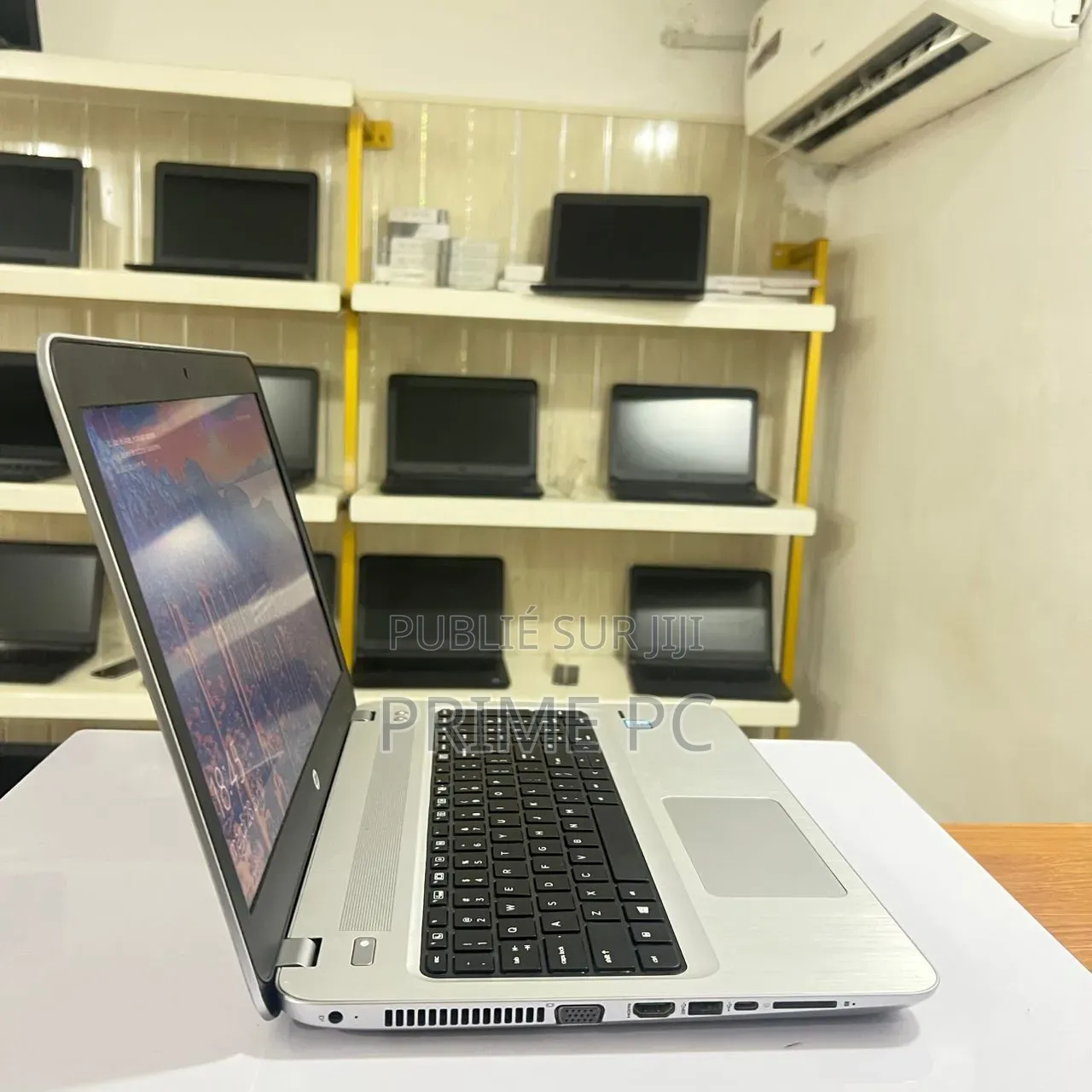 Ordinateur portable HP ProBook 450 G4 8GB Intel Core i5 SSD 256GB