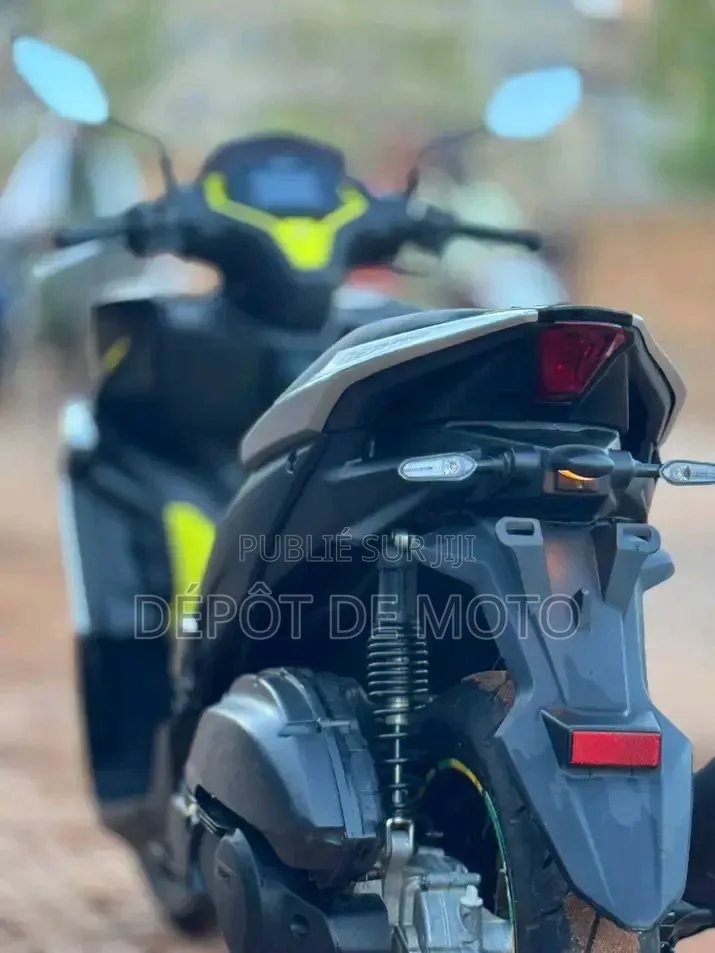 Nouveau Yamaha Autre 2026 Gris