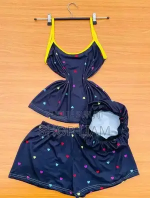 Les Vêtements De Nuit