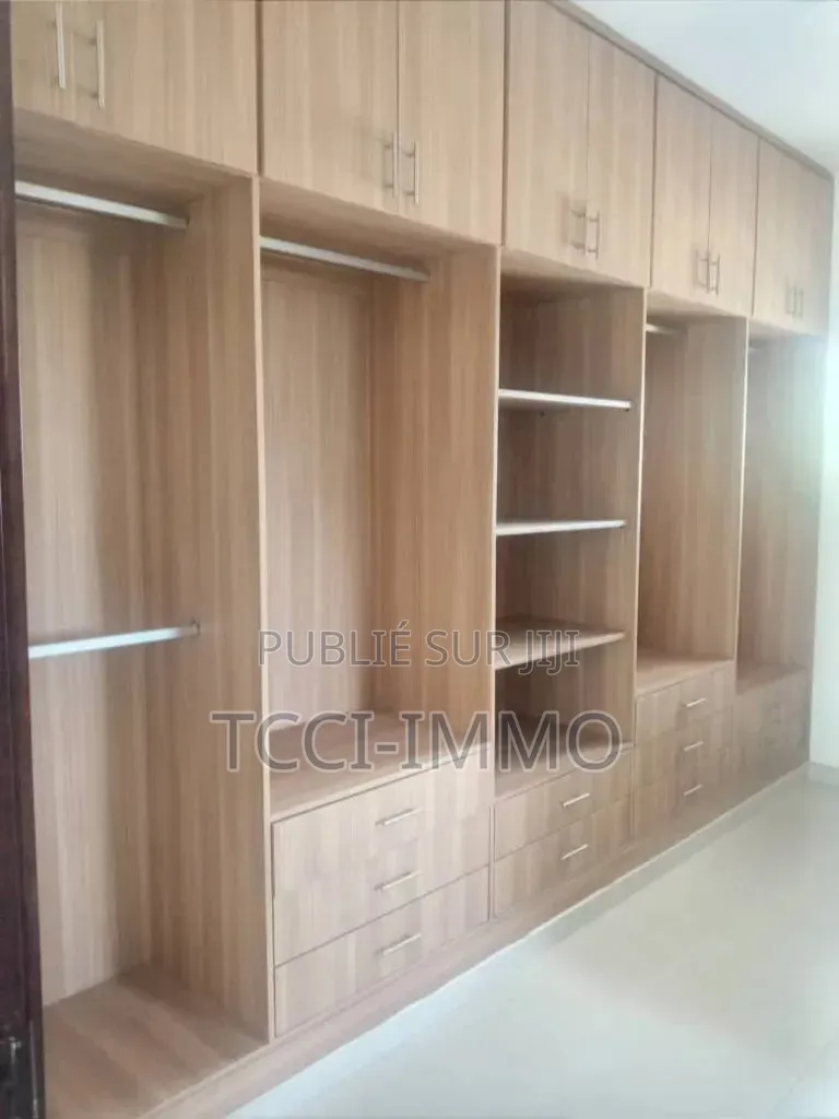 9chbre Duplex dans Tcci Sarl, Cocody à Vendre