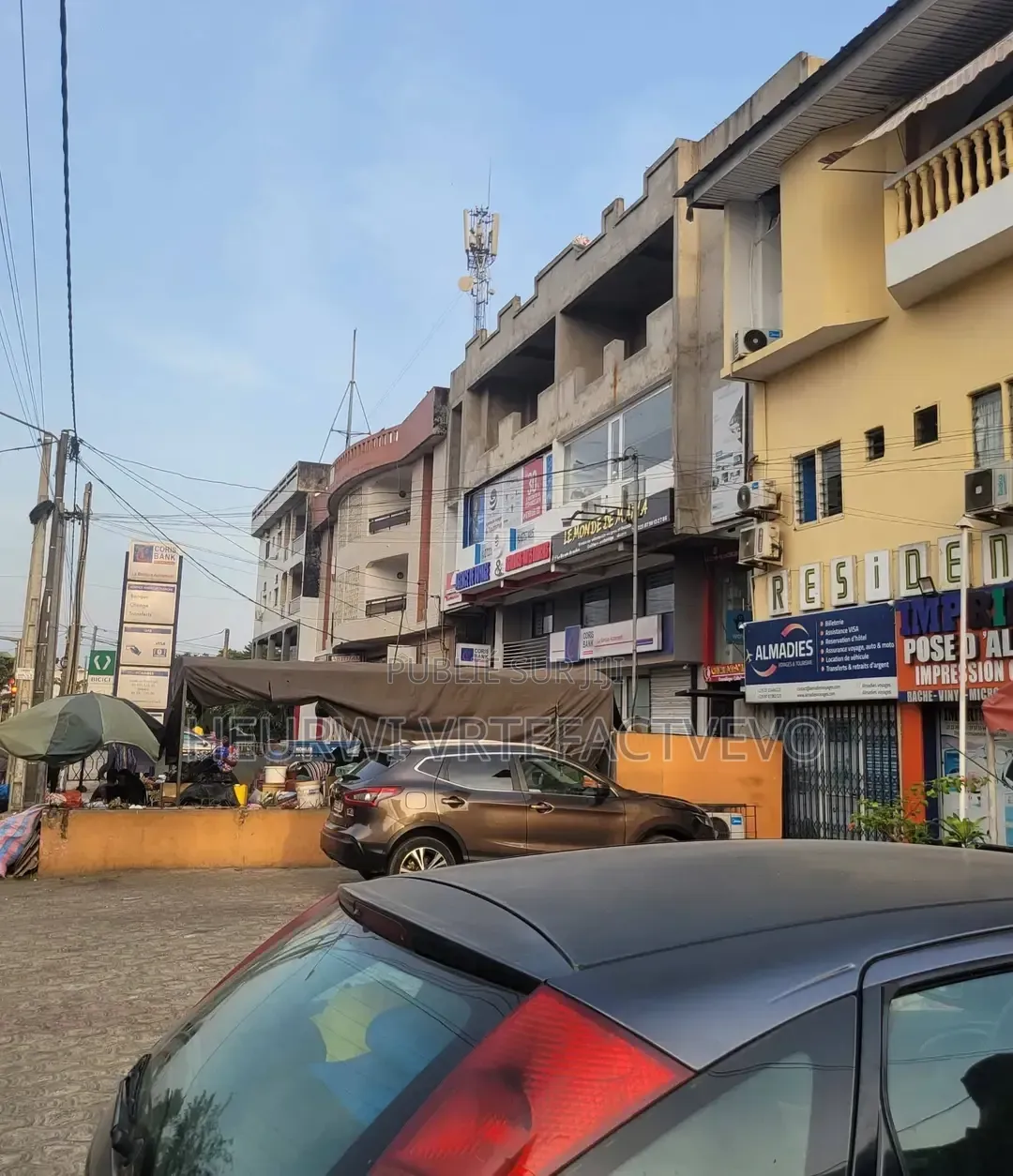12chbre Blocs d'appartements dans Angré 7Eme Tranche, Cocody à Vendre