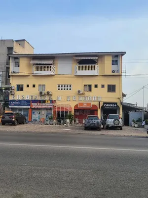 12chbre Blocs d'appartements dans Angré 7Eme Tranche, Cocody à Vendre