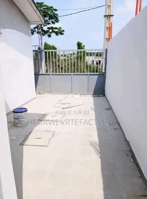 5chbre Duplex dans Cocody à Vendre