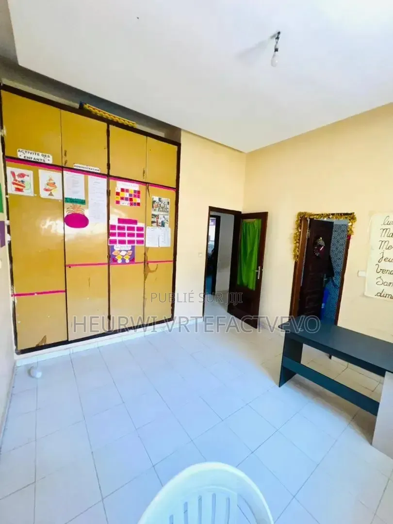 Meublé 10chbre Maison de ferme dans Yozalem, Cocody à Vendre