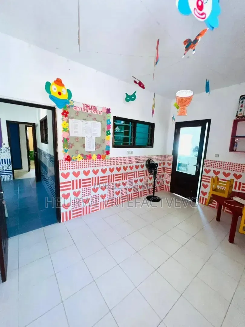 Meublé 10chbre Maison de ferme dans Yozalem, Cocody à Vendre