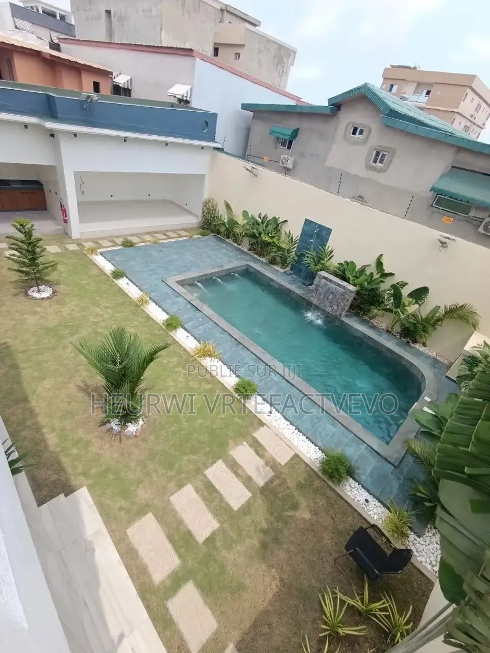 12chbre Maison de ville/terrasse dans Yozalem Business, Cocody à Vendre