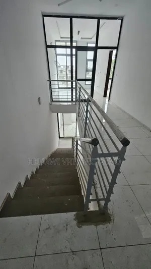 12chbre Maison de ville/terrasse dans Yozalem Business, Cocody à Vendre