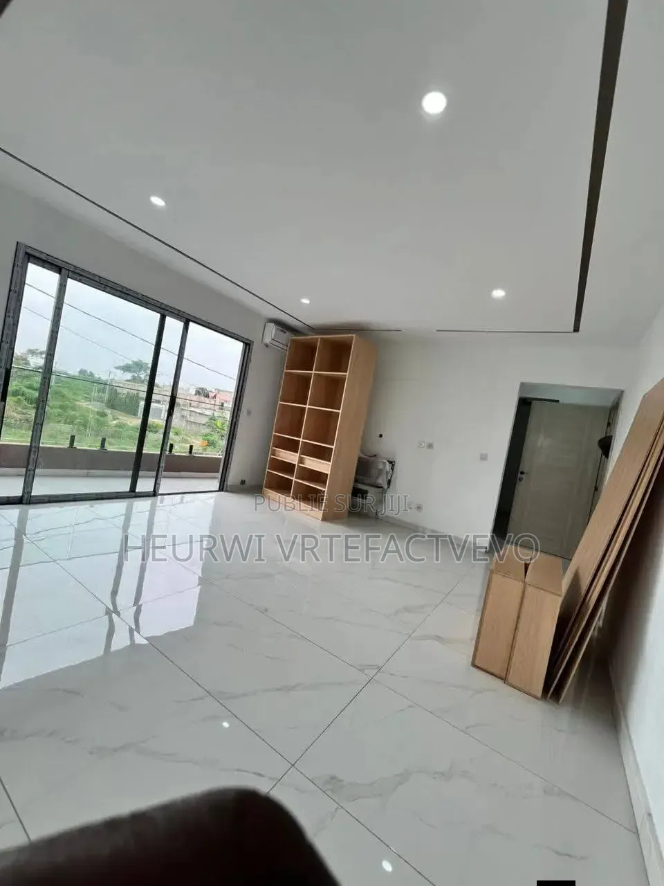 5chbre Duplex dans Cocody à Vendre