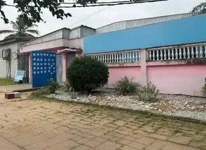 5chbre Maison de ville/terrasse dans Crèche, Cocody à Vendre